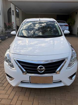 NISSAN VERSA 1.6 16V FLEXSTART V-DRIVE SPECIAL EDITION XTRONIC NISSAN VERSA 1.6 16V FLEXSTART V-DRIVE SPECIAL EDITION XTRONIC